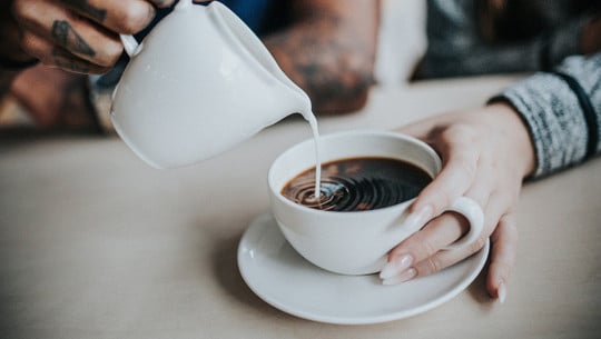 sojamlich-gesund-pb-Pexels-200318-1280x720 Kuhmilch vs. Sojamilch: Ist Sojamilch gesund?