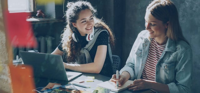 Kleine Schritte, große Wirkung: So trainierst du mit Tagesgeld deinen Geldumgang (Foto: CC0 / Unsplash / Vitaly Gariev)