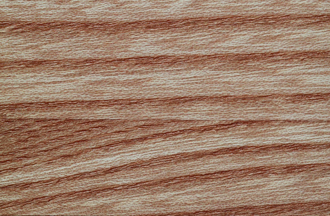 ulmenholz-gilt-aufgrund-seiner-farbe-und-maserung-cc0-pixabay-cocoparisienne-200613_download Ulmenholz gilt aufgrund seiner Farbe und Maserung auch als Edelholz.