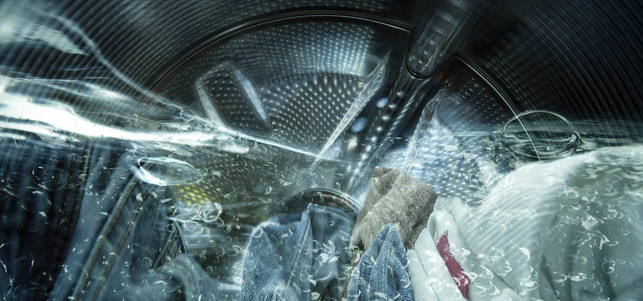 kleidung-synthetikfasern-mikroplastik-w-nexusseven-161110-1280x600 Unsere Kleidung zerstört die Meere: Synthetikfasern & Mikroplastik