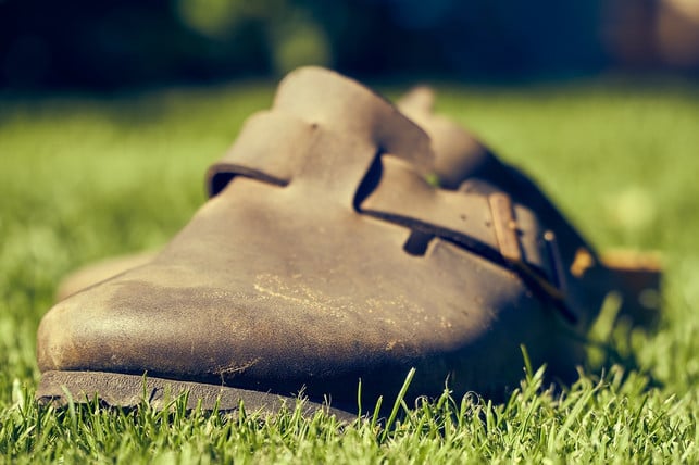 wenn-sandalen-stinken-kann-natron-helfen-cc0-pixabay-distelapparath-240409_download Wenn Sandalen stinken, kann Natron helfen.