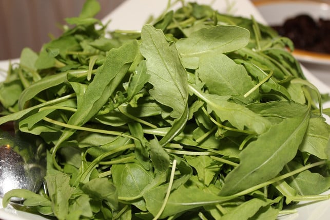 um-rucola-haltbar-zu-machen-kannst-du-ihn-an-der-cc0-pixabay-hnbs-221021_download Um Rucola haltbar zu machen, kannst du ihn an der Luft trocknen lassen.