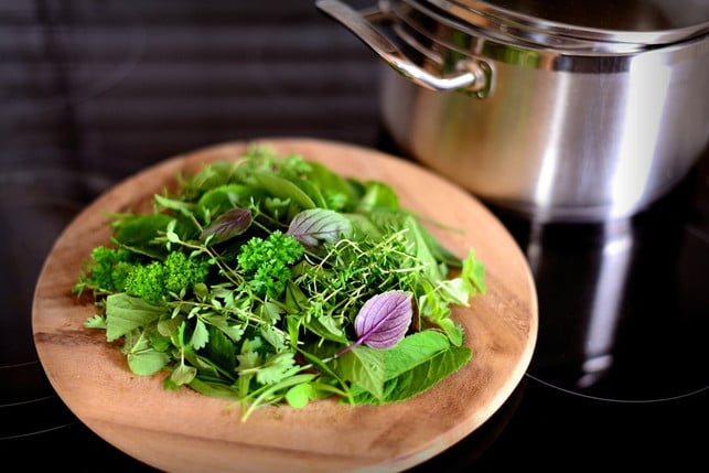 einige-kraeuter-schmecken-frisch-intensiver-als-get-cc0-pixabay-congerdesign-220217_download Einige Kräuter schmecken frisch intensiver als getrocknet.