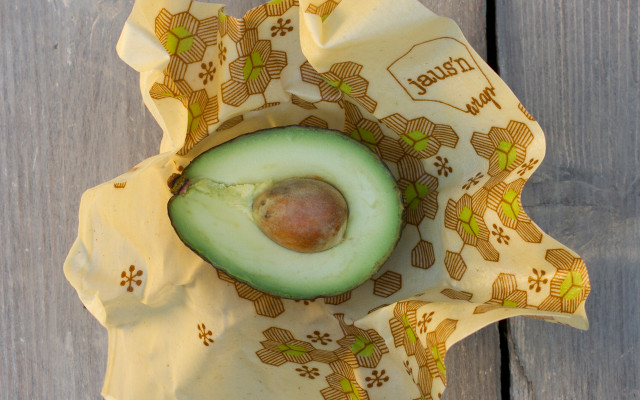 jausn-wrap-wachstuch-avocado-z-Benedikt-Wurth-jausn-wrap-170321-1280x800 Jaus'n Wrap: Wachstuch statt Frischhaltefolie