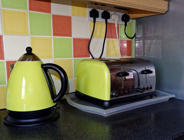 broetchen-aufbacken-mit-dem-toaster-lohnt-sich-bei-cc0-pixabay-27707-190919_download Brötchen aufbacken mit dem Toaster lohnt sich bei kleineren Mengen.