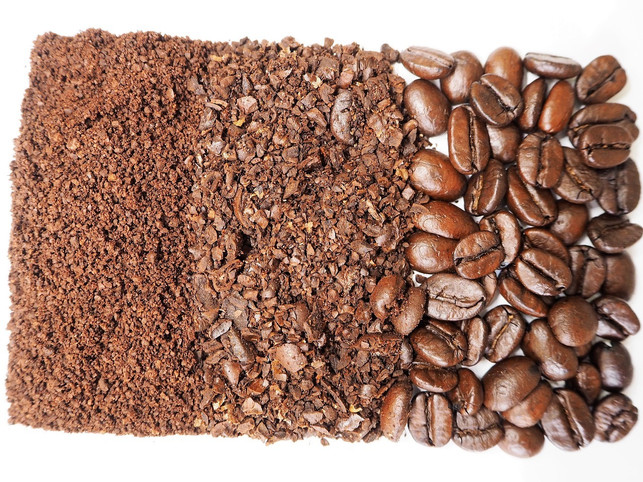 den-mahlgrad-kannst-einfach-selbst-einstellen-cc0-pixabay-flockine-181012_download Den Mahlgrad kannst du an der Handkaffeemühle einfach selbst einstellen.