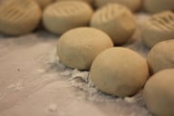 traditionell-sind-chapatis-aus-weissmehl-mit-dink-cc0-pixabay-adamlot-200713_download Traditionell sind Chapatis aus Weißmehl – mit Dinkelmehl schmecken sie aber genauso gut.