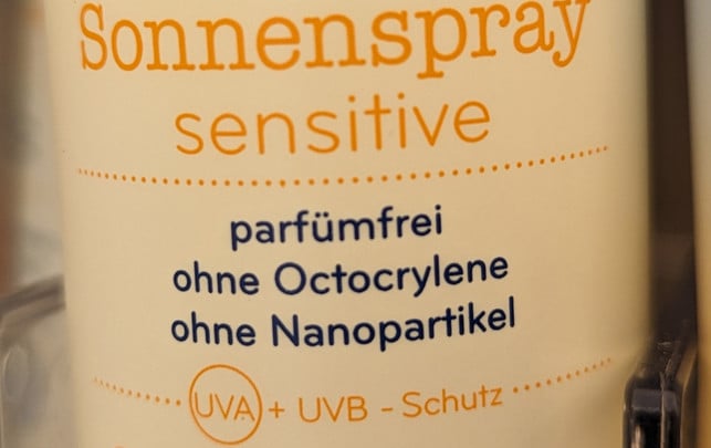 sonnencreme-ohne-octocrylen1-bw-230728-1920x1209  Chemische UV-Filter wie das Octocrylen stehen in der Kritik. Immer mehr Sonnencremes verzichten auf den Filter.
