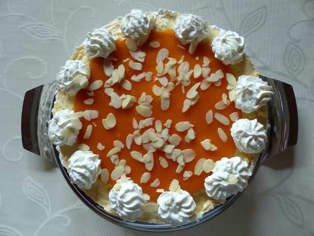 Sea buckthorn cake is a real eye-catcher thanks to the strong orange.