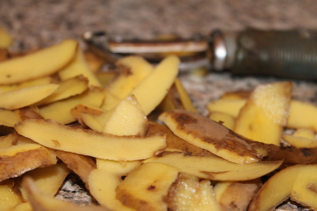 einfacher-geht-es-nicht-mit-kartoffelschalen-oder-cc0-pixabay-kalhh-171206_download Einfacher geht es nicht: mit Kartoffelschalen oder -scheiben lässt sich Edelstahl gut polieren.