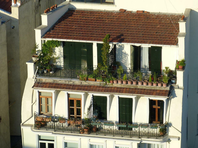 ein-balkon-bietet-meist-genug-platz-fuer-ein-hochbe-cc0-pixabay-falco-220609_download Ein Balkon bietet meist genug Platz für ein Hochbeet.