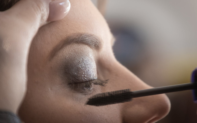 concealer-test-oekotest-makeup-e-magda-ehlers-201027-1280x720-1 Augen-Make-Up mit Concealer
