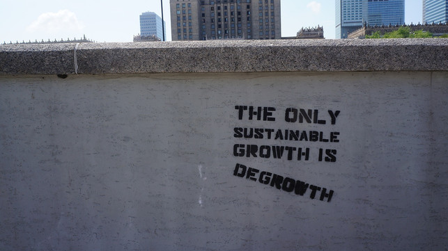 degrowth-steht-dem-konzept-des-gruenen-wachstums-ge-cc0-pixabay-kamiel79-240503_download Degrowth steht dem Konzept des grünen Wachstums gegenüber.