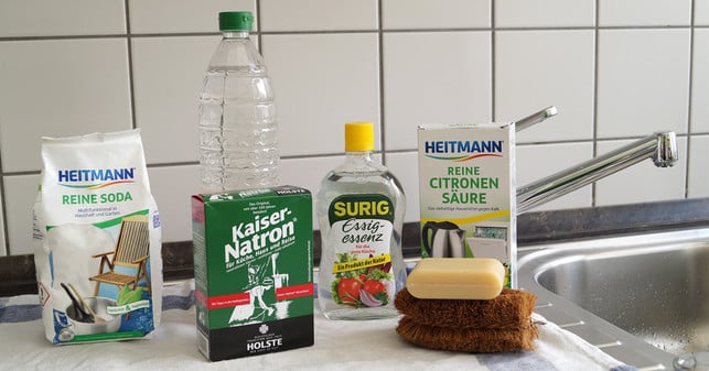 putzmittel-hausmittel-u-160705-1200x628 Hausmittel statt Putzmittel: Soda, Natron, Essig, Zitronensäure, Kernseife
