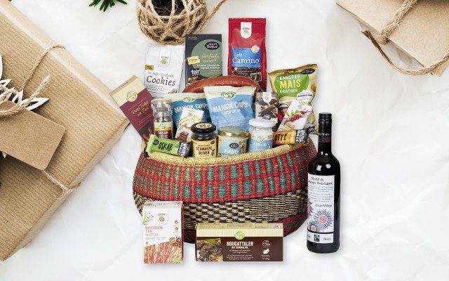 Slide_4_Foto Eine Welt Shop Galerie - FaiSchenken Fair Genießen