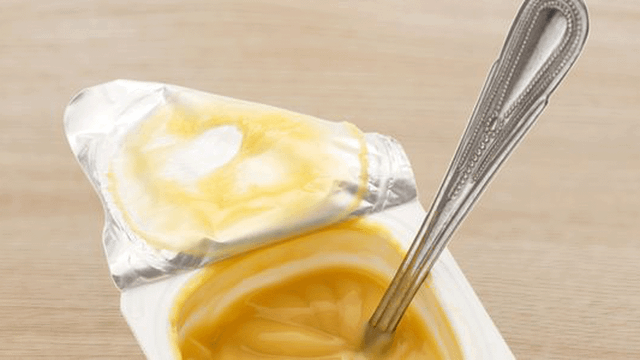 Joghurtbecher entsorgen: Deckel abmachen oder nicht? Joghurtdeckel Mülltrennung