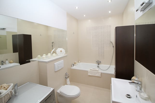 urinstein-beugst-du-durch-regelmaessiges-toilette-pu-cc0-pixabay-jarmoluk-250421_download Urinstein beugst du durch regelmäßiges Toilette putzen vor.