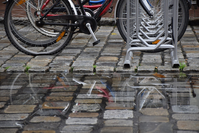 bei-jedem-wetter-fahrradfahren-dafuer-musst-du-gut-cc0-pixabay-maryam62-211008_download Bei jedem Wetter Fahrradfahren: Dafür musst du gut ausgerüstet sein.