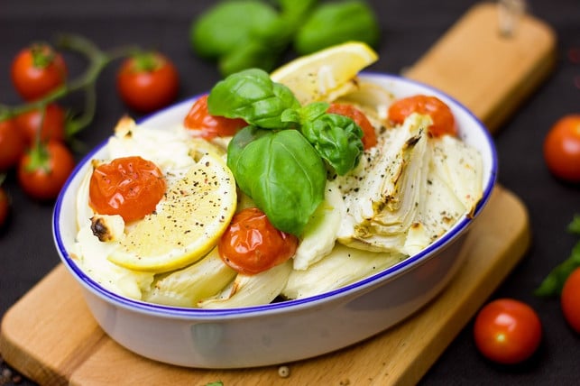 simpel-aber-lecker-fenchel-mit-zitrone-verfeinern-cc0-pixabay-einladung_zum_essen-190328_download Simpel aber lecker: Fenchel mit Zitrone verfeinern.