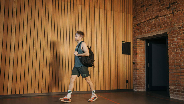 es-kann-sein-dass-zu-oft-getragene-sportkleidung-cc0-pexels-pavel-danilyuk-240417_download Es kann sein, dass zu oft getragene Sportkleidung schuld an Pickeln am Po ist.