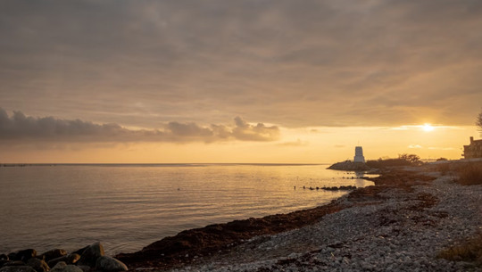 sonnenuntergang-kueste-us-Artem-Shuba-250821 Sonnenuntergang an der dänischen Küste