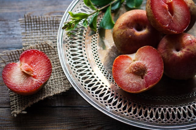 fruchtfliegen-lieben-reifes-obst-cc0-pixabay-ponce_photography-170714 Fruchtfliegenfalle selber machen: Fruchtfliegen lieben reifes Obst.