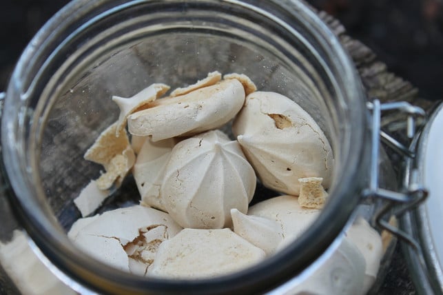 baiser-backen-mit-eischnee-und-zucker-cc0-pixabay-birgit_h-181118_download Baiser backen mit Eischnee und Zucker