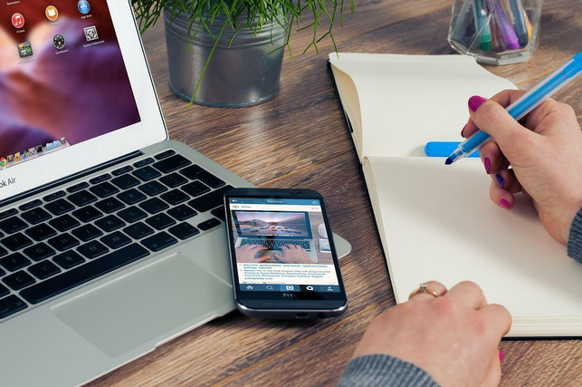 eine-hands-on-mentalitaet-laesst-sich-erlernen-cc0-pixabay-firmbee-220616_download Eine Hands-on-Mentalität lässt sich erlernen.