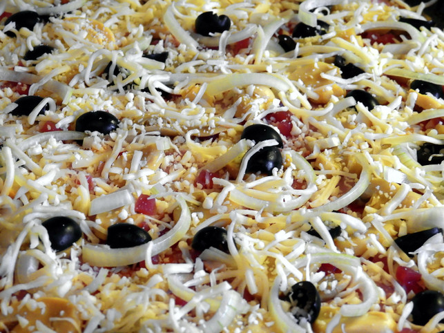 den-belag-der-polenta-pizza-kannst-du-je-nach-gesc-cc0-pixabay-bru-no-250324_download Den Belag der Polenta-Pizza kannst du je nach Geschmack variieren.