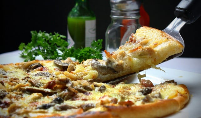 dass-der-pizzateig-gefroren-war-schmeckt-man-am-e-cc0-pixabay-joshuemd-240912_download Dass der Pizzateig gefroren war, schmeckt man am Ende nicht mehr.