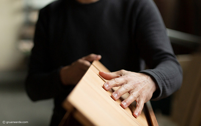 Grüne Erde Tischlerhandwerk Holz Wald nachhaltige Moebel Grüne Erde Tischlerhandwerk Holz Wald nachhaltige Moebel