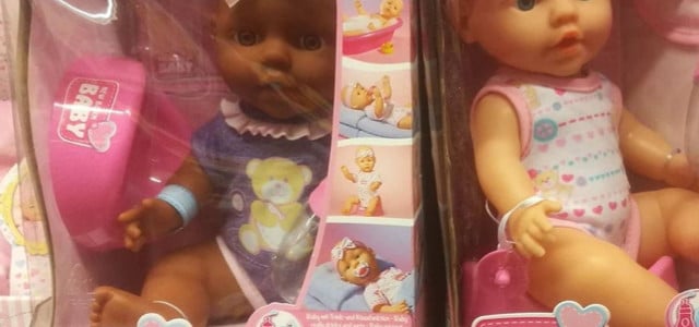 Simba, Puppe, Rassismus, ethnisches Baby