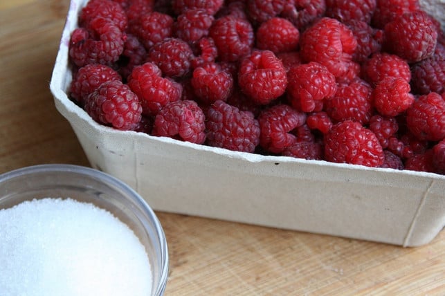 himbeermarmelade-ganz-klassisch-mit-gelierzucker-cc0-pixabay-dubajjo-200726_download Himbeermarmelade ganz klassisch: mit Gelierzucker.