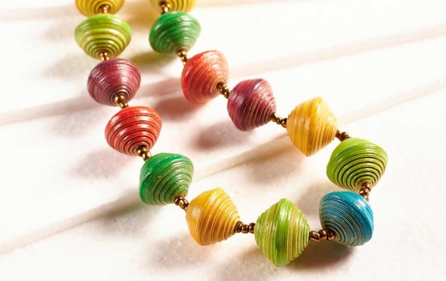perals-of-afrika-kette-nachhaltiger-schmuck-sc-avocadostore-231134-1920x1209 Nachhaltiger Schmuck: Diese Produkte sind empfehlenswert