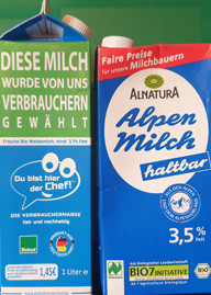 milch-faire-preise-bw-210814-1280x720 Bei fairer Milch erhalten die Milchbauern mehr Geld.