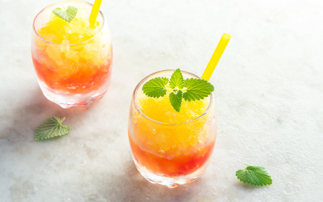 Wine Slush Du kannst Frozen Aperol Spritz auch alkoholfrei zubereiten.