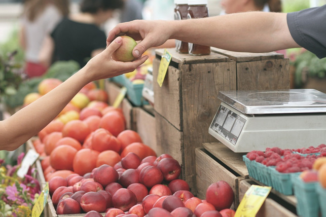 regionale-produkte-findest-du-auf-dem-bauernmarkt-cc0-pixabay-pexels-180624_download Regionale Produkte findest du auf dem Bauernmarkt