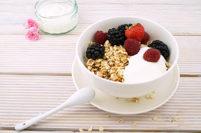 muesli-oder-porridge-kannst-du-auch-mit-nackthafer-cc0-pixabay-pexels-201029_download Müsli oder Porridge kannst du auch mit Nackthafer zubereiten.