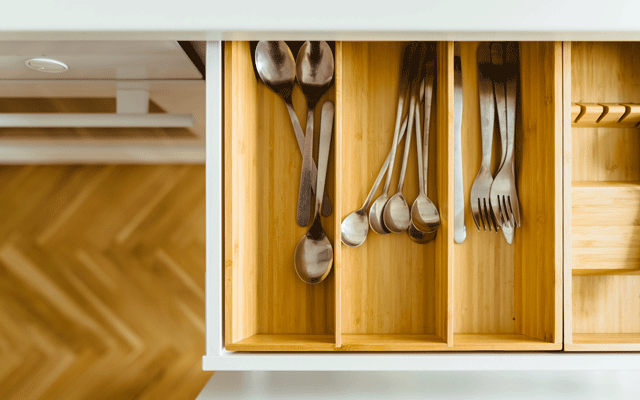 jarek-ceborski-unsplash-640x400 ausmisten aussortieren Konsumwahn