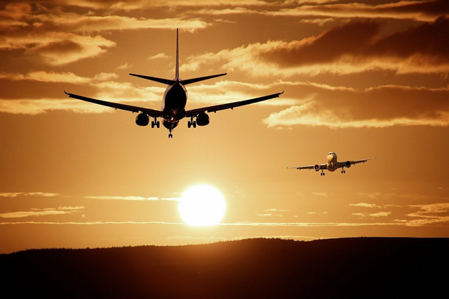 flugzeugtreibstoffe-lassen-sich-schwer-ersetzen-m-cc0-pixabay-thepixelman-210616_download Flugzeugtreibstoffe lassen sich schwer ersetzen. Mit CCU würden sie zumindest klimafreundlicher werden.