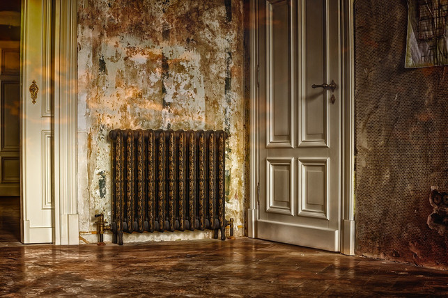 schimmel-hinter-der-heizung-bildet-sich-gerade-in-cc0-pixabay-tama66-241119_download Schimmel hinter der Heizung bildet sich gerade in alten Gebäuden oft aufgrund von Wärmebrücken.