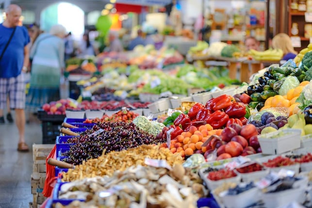 buy-preferably-organic-products-to-prevent-pollutants-cc0-pixabay-photomix-company-220228_download Preferably buy organic products to avoid harmful substances in food.