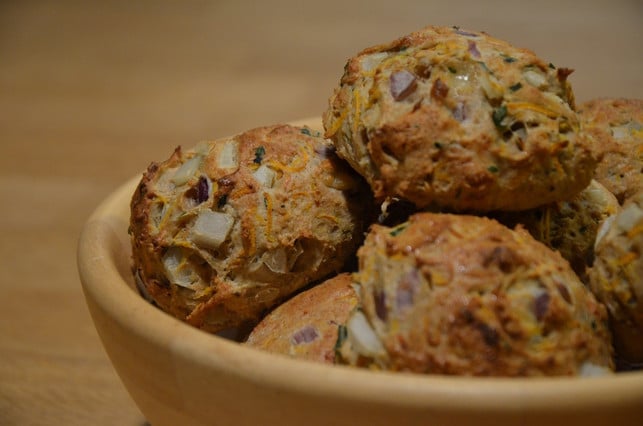 die-noch-warmen-herzhaften-scones-schmecken-besond-kilian-loesch-180110_download Die noch warmen herzhaften Scones schmecken als Snack besonders gut.