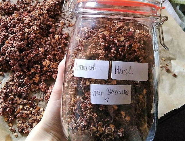selbstgemachtes-amaranth-muesli-als-geschenk-copyright-utopia-inke-klabunde-180413_download Selbstgemachtes Amaranth Müsli als Geschenk.