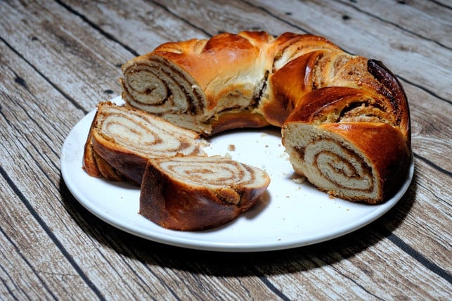 du-kannst-den-nusskranz-nach-demselben-rezept-wie-cc0-pixabay-asimagined-200803_download Du kannst den Nusskranz nach demselben Rezept wie die Nussschnecken backen.