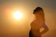 ein-kurzer-aufenthalt-in-der-sonne-kann-helfen-ei-cc0-pixabay-gulcinglr-181210_download Ein kurzer Aufenthalt in der Sonne kann helfen, einem Calciummangel vorzubeugen.