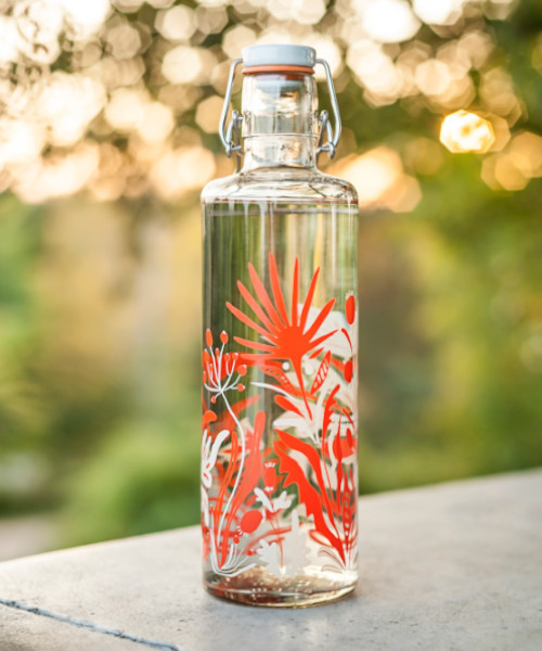 soulbottles nachhaltige Trinkflasche mit Wildblumen-Muster