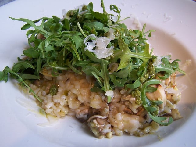 so-kannst-du-dein-fertiges-veganes-risotto-servier-cc0-pixabay-hos70-190327_download So kannst du dein fertiges veganes Risotto servieren.