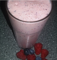 himbeer-blaubeer-shake-vegan-oder-klassisch-melanie-von-daake-utopia-170816_download Himbeer-Blaubeer-Shake - vegan oder klassisch.