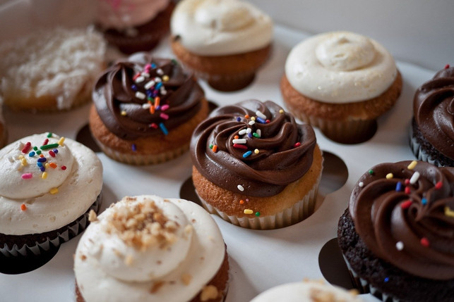 mit-veganem-frosting-kannst-du-zum-beispiel-muffin-cc0-pixabay-skeeze-200323_download Mit veganem Frosting kannst du zum Beispiel Muffins verzieren.